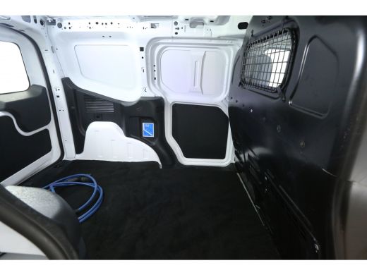 Ford Courier 54 kWh 136PK | NIEUW | Snelladen | Virtual | Camera | Cruise | Carplay | LED ActivLease financial lease
