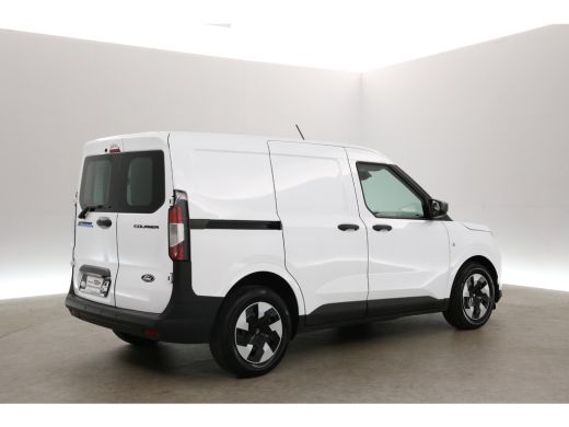 Ford Courier 54 kWh 136PK | NIEUW | Snelladen | Virtual | Camera | Cruise | Carplay | LED ActivLease financial lease