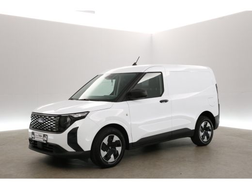 Ford Courier 54 kWh 136PK | NIEUW | Snelladen | Virtual | Camera | Cruise | Carplay | LED ActivLease financial lease