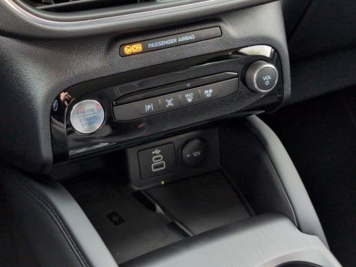 Ford Kuga 2.5 PHEV Titanium | Achterbank verwarmd | Achteruitrijcamera | All Weather banden ActivLease financial lease