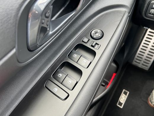 Hyundai i20 1.0 T-GDI 100pk N-Line | Camera | Carplay | Premium audio | Cruise controle | Navigatie | 17'' ve... ActivLease financial lease