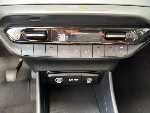 Hyundai i20 1.0 T-GDI 100pk Premium | Carplay | Climate control | Cruise control | Stoel/stuurverwarming | Ca... ActivLease financial lease