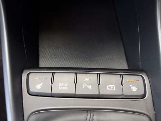 Hyundai i20 1.0 T-GDI 100pk Premium | Carplay | Climate control | Cruise control | Stoel/stuurverwarming | Ca... ActivLease financial lease