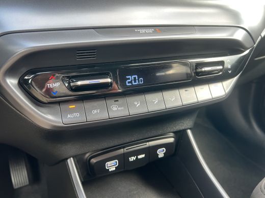 Hyundai i20 1.0 T-GDI 100pk Premium | Carplay | Climate control | Cruise control | Stoel/stuurverwarming | Ca... ActivLease financial lease