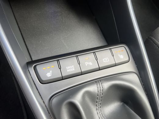 Hyundai i20 1.0 T-GDI 100pk Premium | Carplay | Climate control | Cruise control | Stoel/stuurverwarming | Ca... ActivLease financial lease