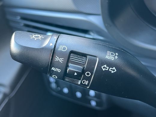 Hyundai i20 1.0 T-GDI Premium | Carplay | Climate control | Cruise control | Stoel/stuurverwarming | Camera |... ActivLease financial lease