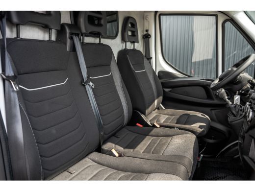 Iveco Daily 35S16 | L4H2 | 157 PK | 3-Zits | Airco | Parkeersensoren ActivLease financial lease