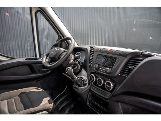 Iveco Daily 35S16 | L4H2 | 157 PK | 3-Zits | Airco | Parkeersensoren ActivLease financial lease
