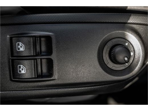 Iveco Daily 35S16 | L4H2 | 157 PK | 3-Zits | Airco | Parkeersensoren ActivLease financial lease