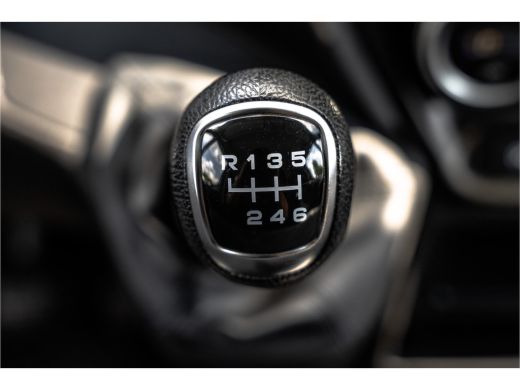 Iveco Daily 35S16 | L4H2 | 157 PK | 3-Zits | Airco | Parkeersensoren ActivLease financial lease