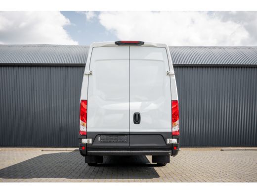 Iveco Daily 35S16 | L4H2 | 157 PK | 3-Zits | Airco | Parkeersensoren ActivLease financial lease