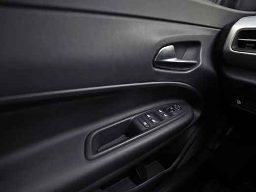 Jeep Avenger 1.2 e-Hybrid Altitude Sport Automaat (VIRTUAL COCKPIT, APPLE CARPLAY, GROOT NAVI, 360 CAMERA, SPO... ActivLease financial lease