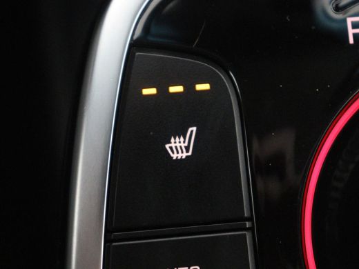 Kia e-Niro | SOH 95,4% | Panoramadak | Half leder | Adaptive cruise | Stuur/stoel verwarming | Navigatie | C... ActivLease financial lease
