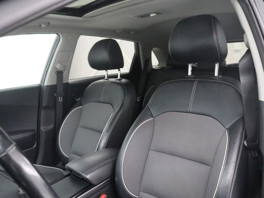 Kia e-Niro | SOH 95,4% | Panoramadak | Half leder | Adaptive cruise | Stuur/stoel verwarming | Navigatie | C... ActivLease financial lease
