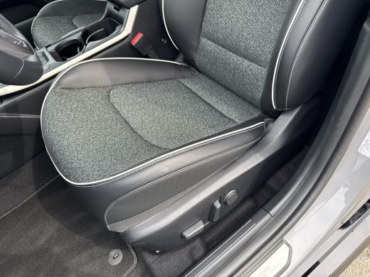 Kia K4 1.0 T-GDi MHEV GT-Line Launch Edition Automaat | Pano | CarPlay | Garantie tot 6-2036 | ActivLease financial lease