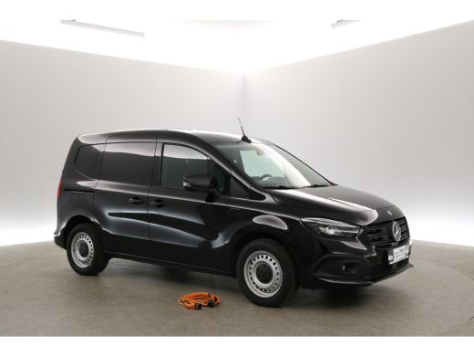 Mercedes-Benz eCitan 45 kWh 122PK | Snelladen | SOH 99% | 1400kg Trekgew. | Clima | Camera | Cruise | Carplay ActivLease financial lease