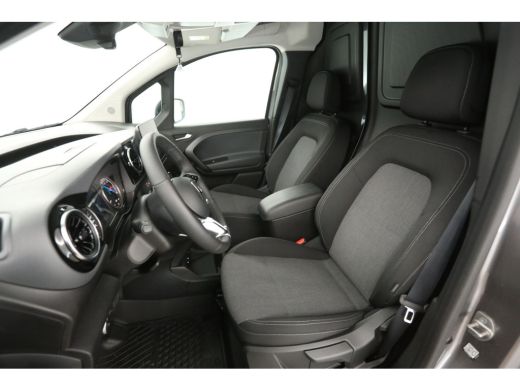 Mercedes-Benz Citan 45 kWh 122PK | Snelladen | SOH 99% | 1400kg Trekgew. | Clima | Camera | Cruise | Carplay ActivLease financial lease