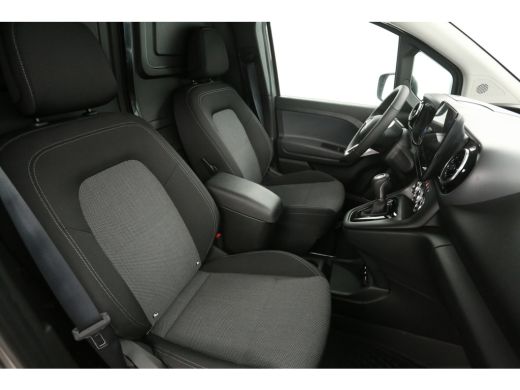 Mercedes-Benz Citan 45 kWh 122PK | Snelladen | SOH 99% | 1400kg Trekgew. | Clima | Camera | Cruise | Carplay ActivLease financial lease