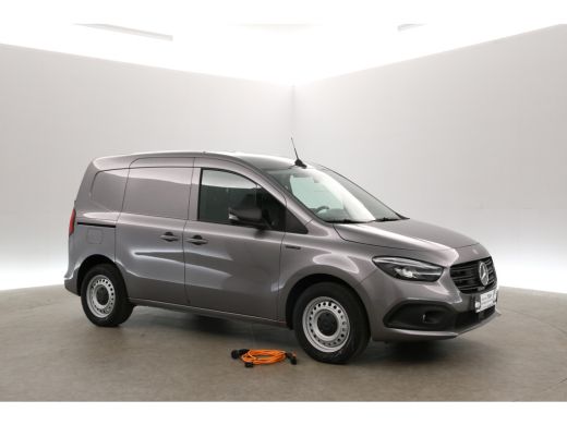 Mercedes-Benz Citan 45 kWh 122PK | Snelladen | SOH 99% | 1400kg Trekgew. | Clima | Camera | Cruise | Carplay ActivLease financial lease