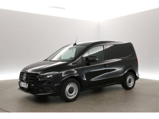 Mercedes-Benz eCitan 45 kWh 122PK | Snelladen | SOH 99% | 1400kg Trekgew. | Clima | Camera | Cruise | Carplay ActivLease financial lease