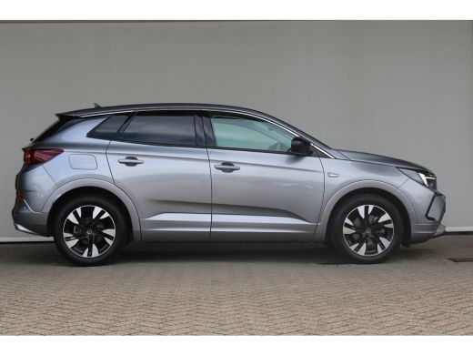 Opel Grandland 1.2 Turbo Level 3 | Camera | Cruise control | Apple Carplay/ Android Auto | AGR bestuurdersstoel | ActivLease financial lease