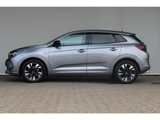 Opel Grandland 1.2 Turbo Level 3 | Camera | Cruise control | Apple Carplay/ Android Auto | AGR bestuurdersstoel | ActivLease financial lease
