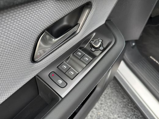 Opel Grandland 1.6 PHEV 195PK GS | 8 Jaar Garantie | Focal Soundsystem | TomTom NAVI | Schuif-/Kanteldak | Adapt... ActivLease financial lease