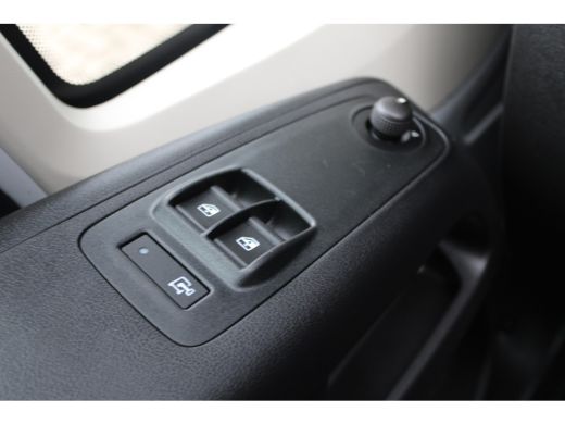 Opel Movano-e Electric L3H2 3.5t 110kWh | 8 JAAR GARANTIE | NAVI | BETIMMERING | KEYLESS | DRAADLOOS CARPLAY | ActivLease financial lease