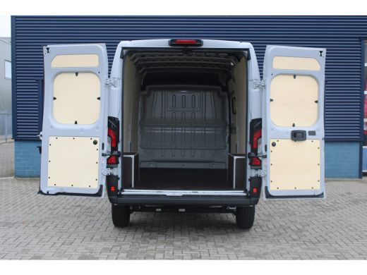 Opel Movano-e Electric L3H2 3.5t 110kWh | 8 JAAR GARANTIE | NAVI | BETIMMERING | KEYLESS | DRAADLOOS CARPLAY | ActivLease financial lease