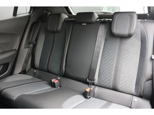 Peugeot 2008 Allure | Cruise control adaptief | Apple Carplay en Android Auto | Camera | Navi | ActivLease financial lease