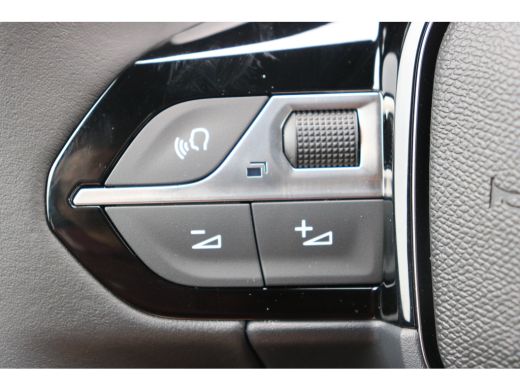 Peugeot 2008 Allure | Cruise control adaptief | Apple Carplay en Android Auto | Camera | Navi | ActivLease financial lease
