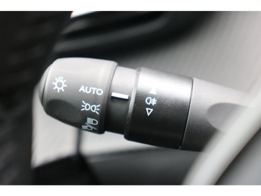 Peugeot 2008 Allure | Cruise control adaptief | Apple Carplay en Android Auto | Camera | Navi | ActivLease financial lease