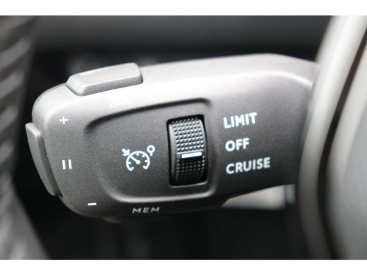 Peugeot 2008 Allure | Cruise control adaptief | Apple Carplay en Android Auto | Camera | Navi | ActivLease financial lease