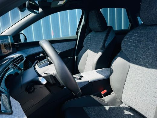 Peugeot 3008 1.6 plug-in Hybrid 195 Allure 360 Camera | Afneembare trekhaak | Adeptieve cruise control | Keyle... ActivLease financial lease