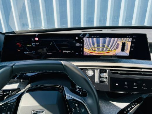 Peugeot 3008 1.6 plug-in Hybrid 195 Allure 360 Camera | Afneembare trekhaak | Adeptieve cruise control | Keyle... ActivLease financial lease