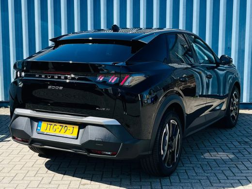 Peugeot 3008 1.6 plug-in Hybrid 195 Allure 360 Camera | Afneembare trekhaak | Adeptieve cruise control | Keyle... ActivLease financial lease