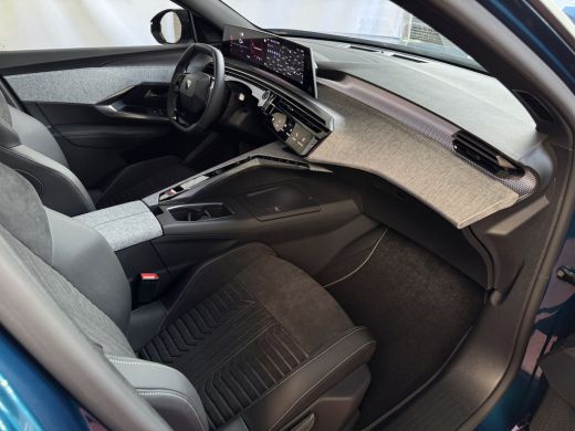 Peugeot 5008 1.2 GT NIEUWE AUTO 7PERS OPENDAK STOEL/STUUR VERW. ELEK.KLEP LED Copy copy ActivLease financial lease