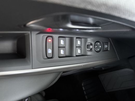 Peugeot e-3008 | Demo Deal | Allure Avantage 210 73 kWh | Cruise control adaptief met Stop&Go | Dodehoek detecti... ActivLease financial lease