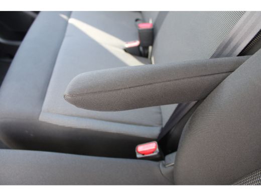 Peugeot e-Expert L3 75 kWh | 8 JAAR GARANTIE | CAMERA | NAVI | BETIMMERING | DRAADLOOS CARPLAY ActivLease financial lease