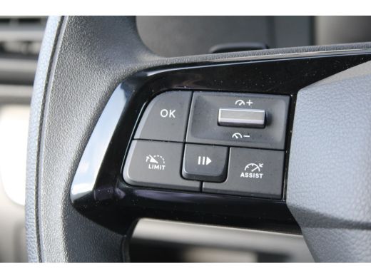 Peugeot e-Expert L3 75 kWh | 8 JAAR GARANTIE | CAMERA | NAVI | BETIMMERING | DRAADLOOS CARPLAY ActivLease financial lease