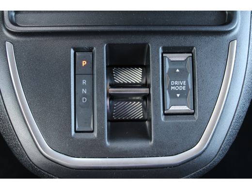 Peugeot e-Expert L3 75 kWh | 8 JAAR GARANTIE | CAMERA | NAVI | BETIMMERING | DRAADLOOS CARPLAY ActivLease financial lease