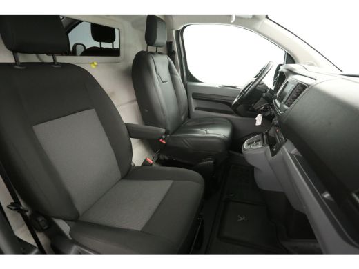 Peugeot e-Expert 75 kWh L2H1 Long Range | Snelladen | SOH 90% | Airco | Camera | Cruise | Carplay | Parkeersens. ActivLease financial lease