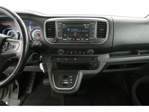 Peugeot e-Expert 75 kWh L2H1 Long Range | Snelladen | SOH 90% | Airco | Camera | Cruise | Carplay | Parkeersens. ActivLease financial lease