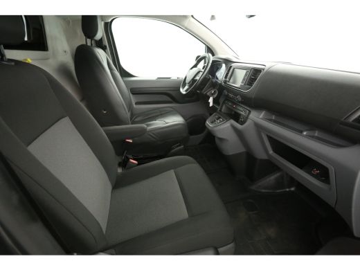 Peugeot e-Expert 75 kWh L2H1 Long Range | Snelladen | SOH 90% | Airco | Camera | Cruise | Carplay | Parkeersens. ActivLease financial lease