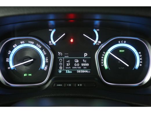 Peugeot e-Expert 75 kWh L2H1 Long Range | Snelladen | SOH 90% | Airco | Cruise | Camera | 3 Zits | 2xSchuifdeur | ... ActivLease financial lease