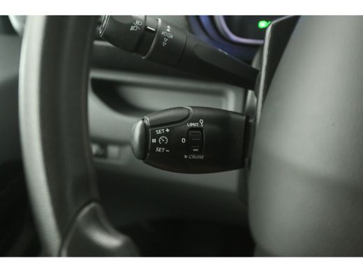 Peugeot e-Expert 75 kWh L2H1 Long Range | Snelladen | SOH 90% | Airco | Cruise | Camera | 3 Zits | 2xSchuifdeur | ... ActivLease financial lease