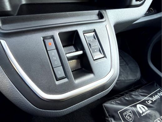 Peugeot Expert 75 kWh Standard incl.BTW, SOH 93.6%, 9-Persoons, slechts 20526km ActivLease financial lease