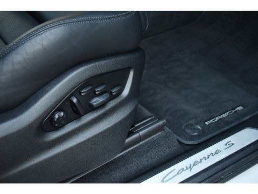 Porsche Cayenne 3.0 S E-Hybrid Pano Trekh ACC HUD 360 Chrono 22inch ActivLease financial lease