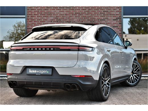 Porsche Cayenne 3.0 S E-Hybrid Pano Trekh ACC HUD 360 Chrono 22inch ActivLease financial lease