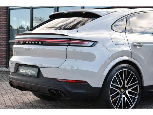 Porsche Cayenne 3.0 S E-Hybrid Pano Trekh ACC HUD 360 Chrono 22inch ActivLease financial lease